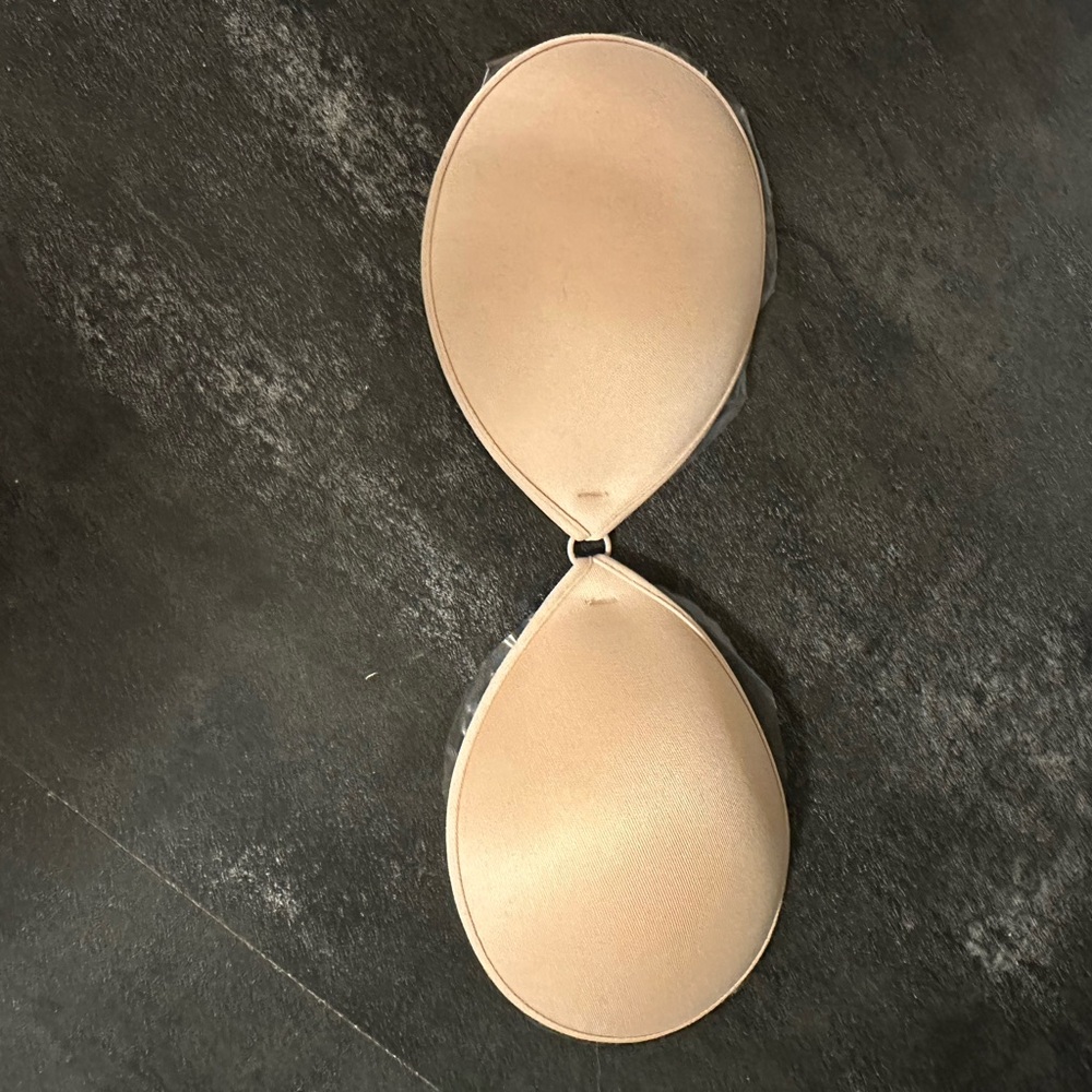 Invisible Adhesive Bra in Nude